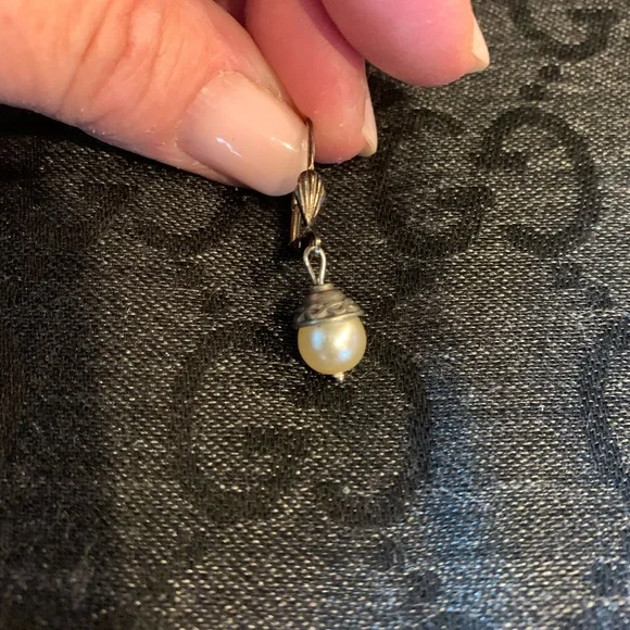 Silver & pearl necklace & earrings set. Both with filigree design by pearls - Picture 5 of 5